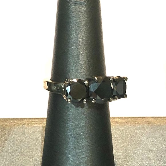 Genuine 2 CTs of 3 Black Diamonds 925 Sterling Silver Ring - Picture 3 of 12